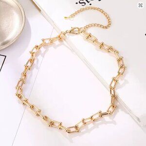 Luxurius Gold Plated Horse Shoe Necklace Fashion